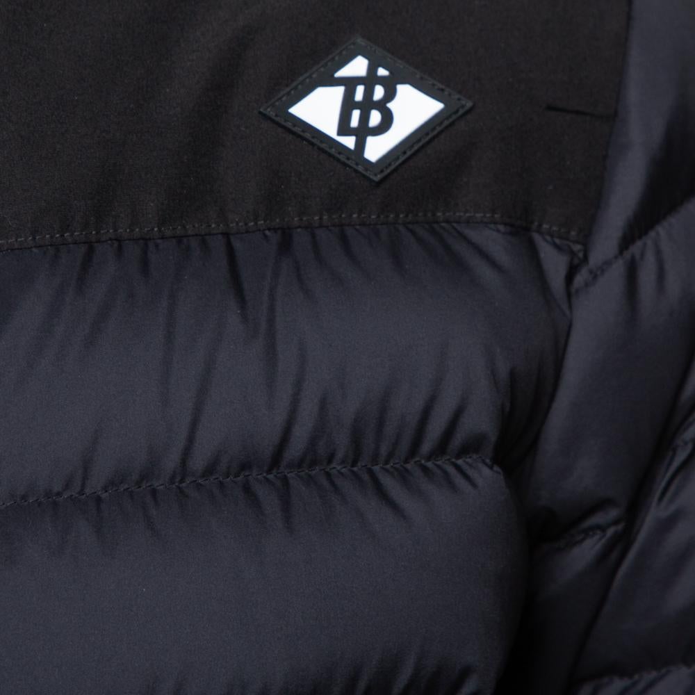 Burberry Schwarz Synthetik Birkenshaw Logo Patch Detail gesteppte Daunenjacke XS Herren