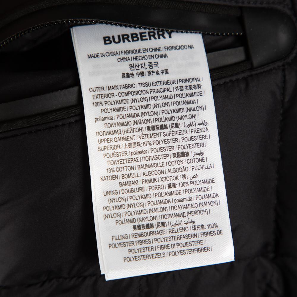 Burberry Schwarz Synthetik Birkenshaw Logo Patch Detail gesteppte Daunenjacke XS 1
