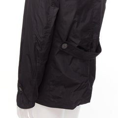BURBERRY gabardina negra de nylon con ribetes de piel texturizada IT48 M