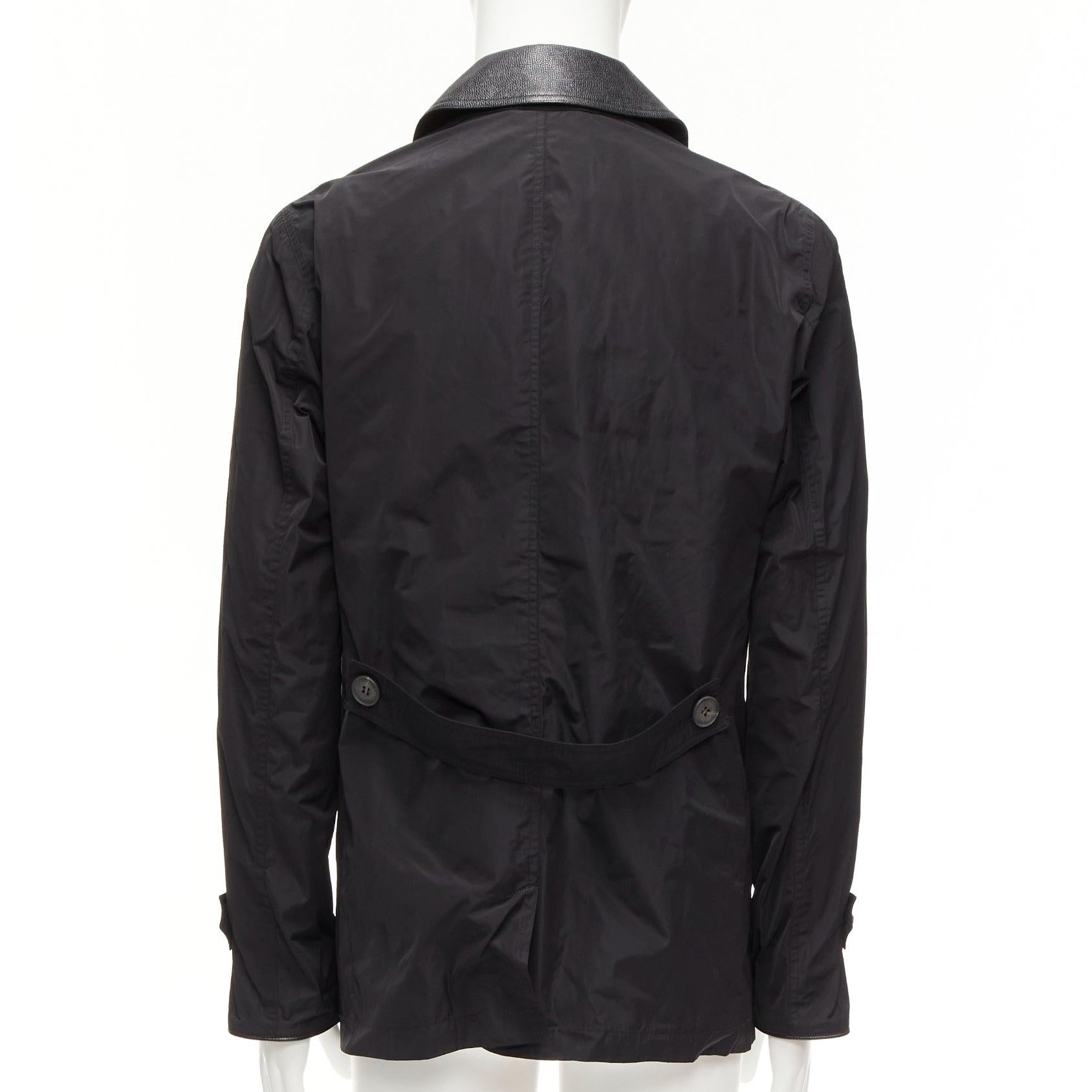 Burberry trench monopetto in nylon nero testurizzato con finiture in pelle IT48 M in vendita 1