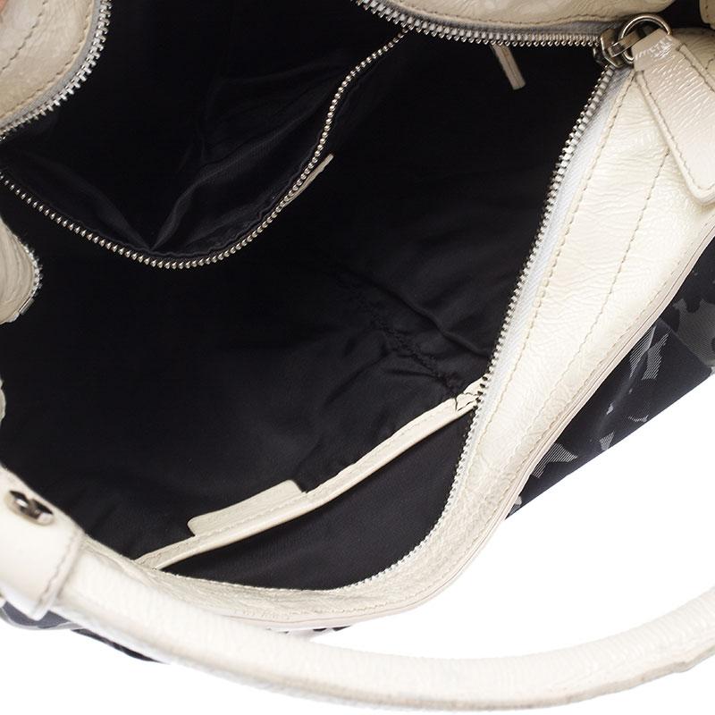 Burberry Black/White Beat Check Nylon and Patent Leather Hernville Hobo 5