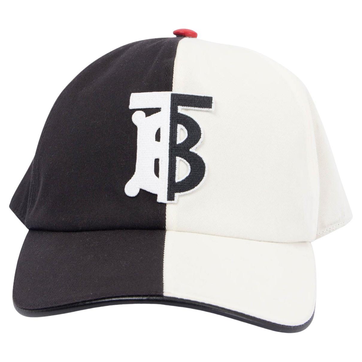 Chapeau de baseball BURBERRY en coton noir et blanc avec logo MONOGRAM, taille S en vente