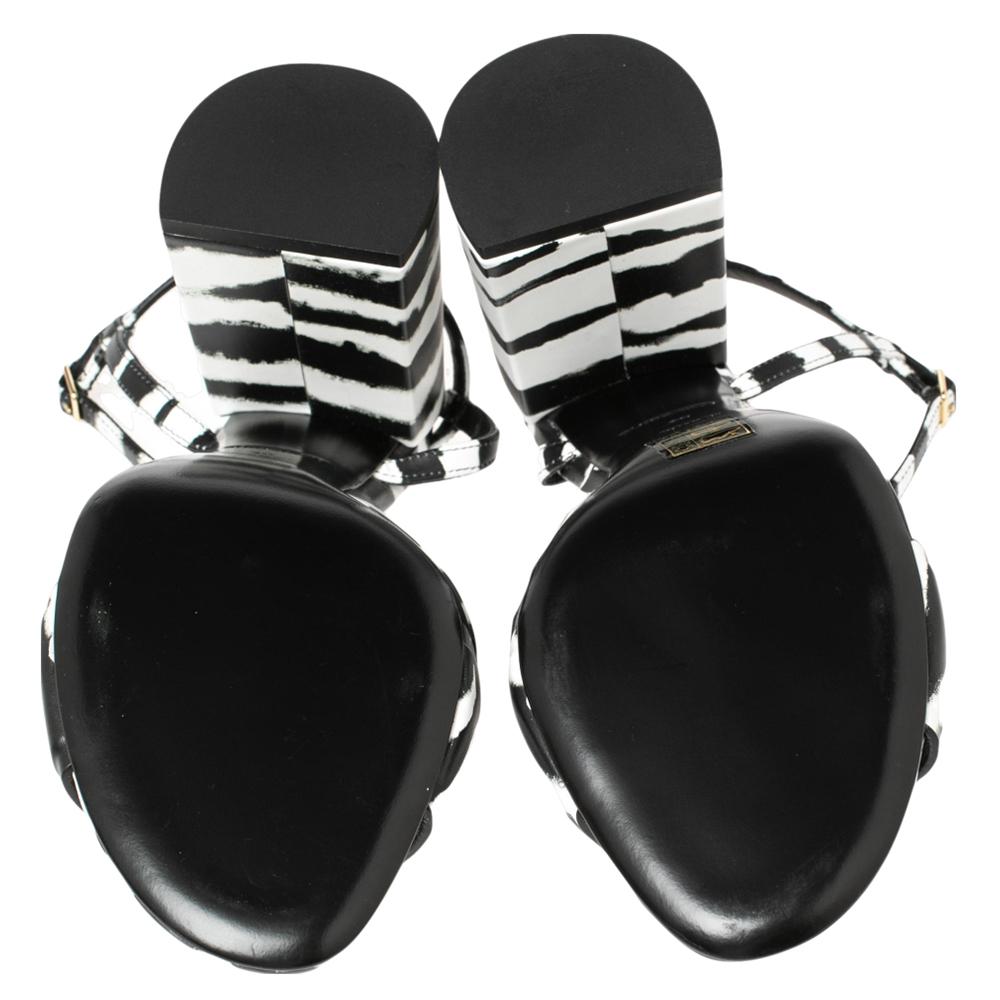 Burberry Black/White Leather Castlebar Ankle Strap Sandals Size 40 2