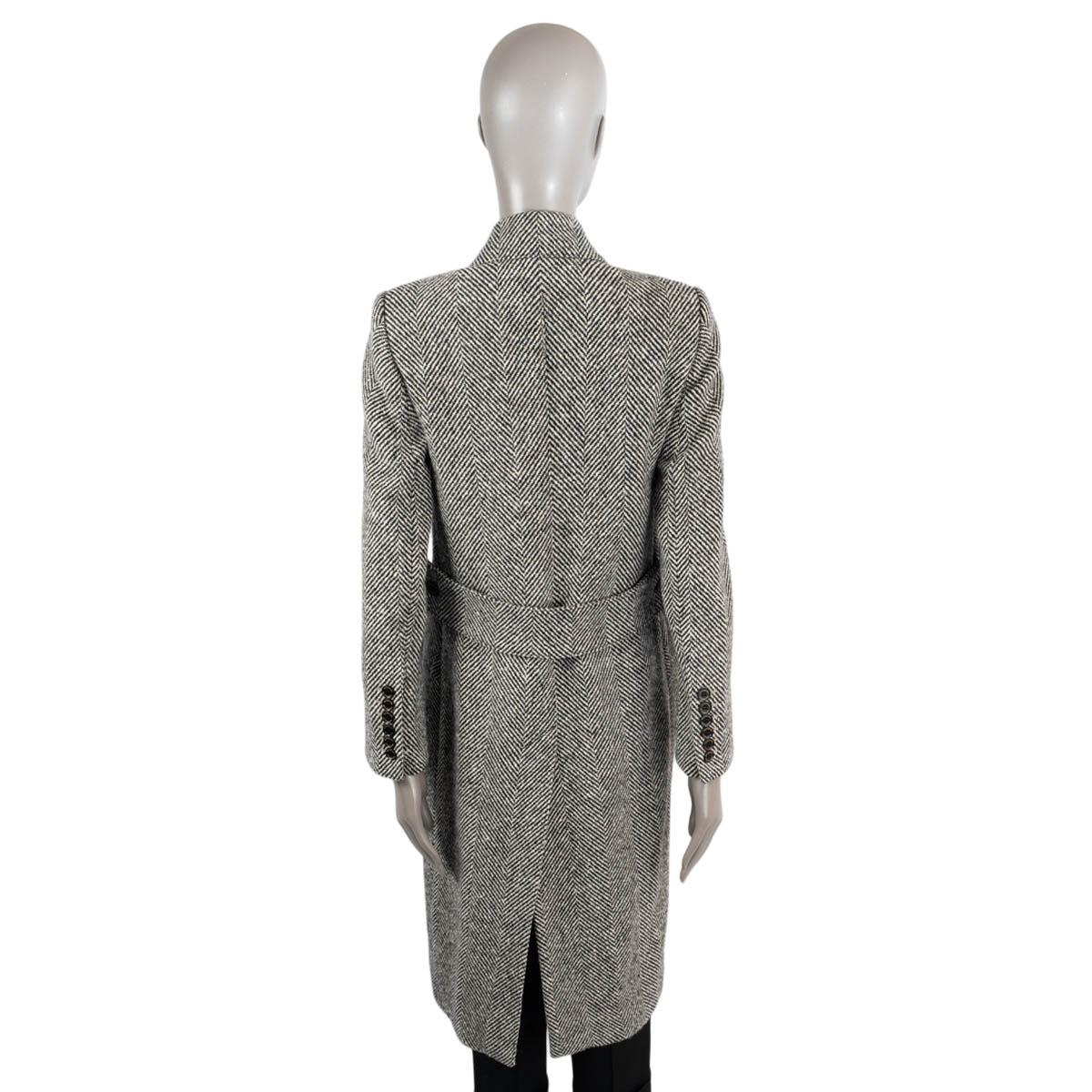 Burberry Veste Manteau DONEGAL HERRINGBONE TWEED en laine noire et blanche 8 S en vente 1