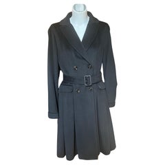 Burberry Schwarzer Mantel mit Gürtel aus Wolle/Kaschmir-Mischung S+