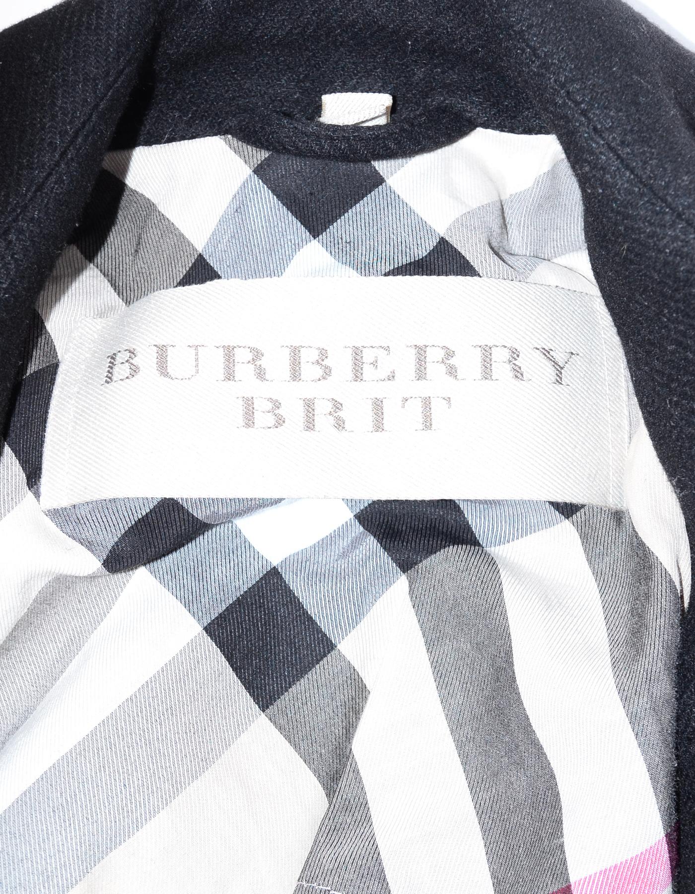 Burberry - Manteau en laine noir avec boutonnage, taille 4 Excellent état - En vente à New York, NY