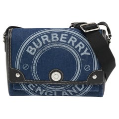 Blaue/Schwarze Umhängetasche aus Denim und Leder mit Note-Logodruck von Burberry