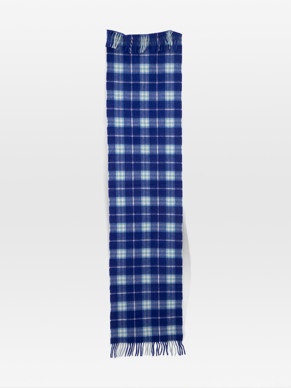 Burberry Blue Check Cashmere Scarf In Good Condition For Sale In London, GB