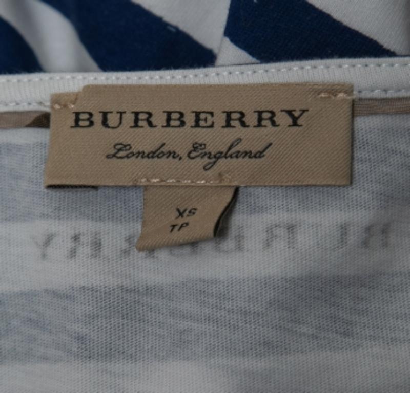 Donna Burberry - Maglietta in cotone con scollo a barca con stampa a righe blu XS in vendita