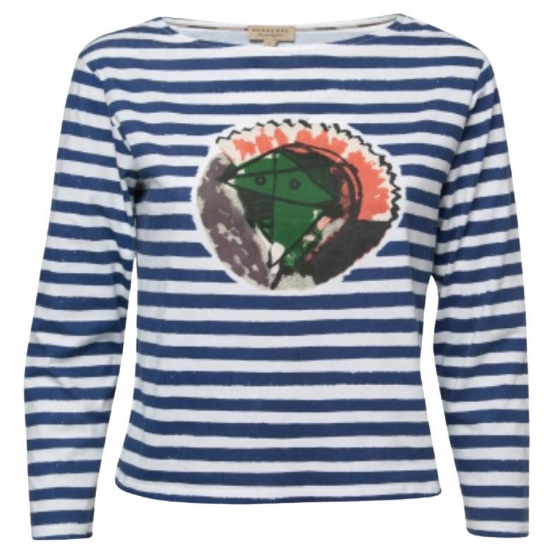 Burberry - Maglietta in cotone con scollo a barca con stampa a righe blu XS in vendita