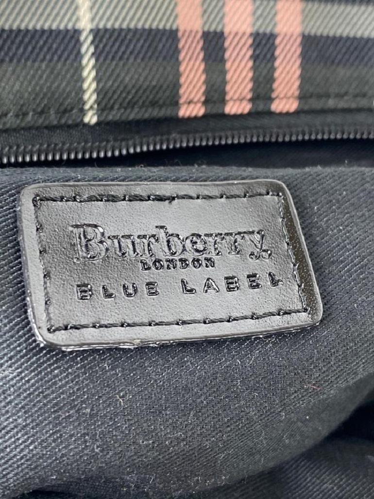 Burberry Blue Label Nova Check Zip 18bur55 Black X Red Nylon Tote In Good Condition In Dix hills, NY