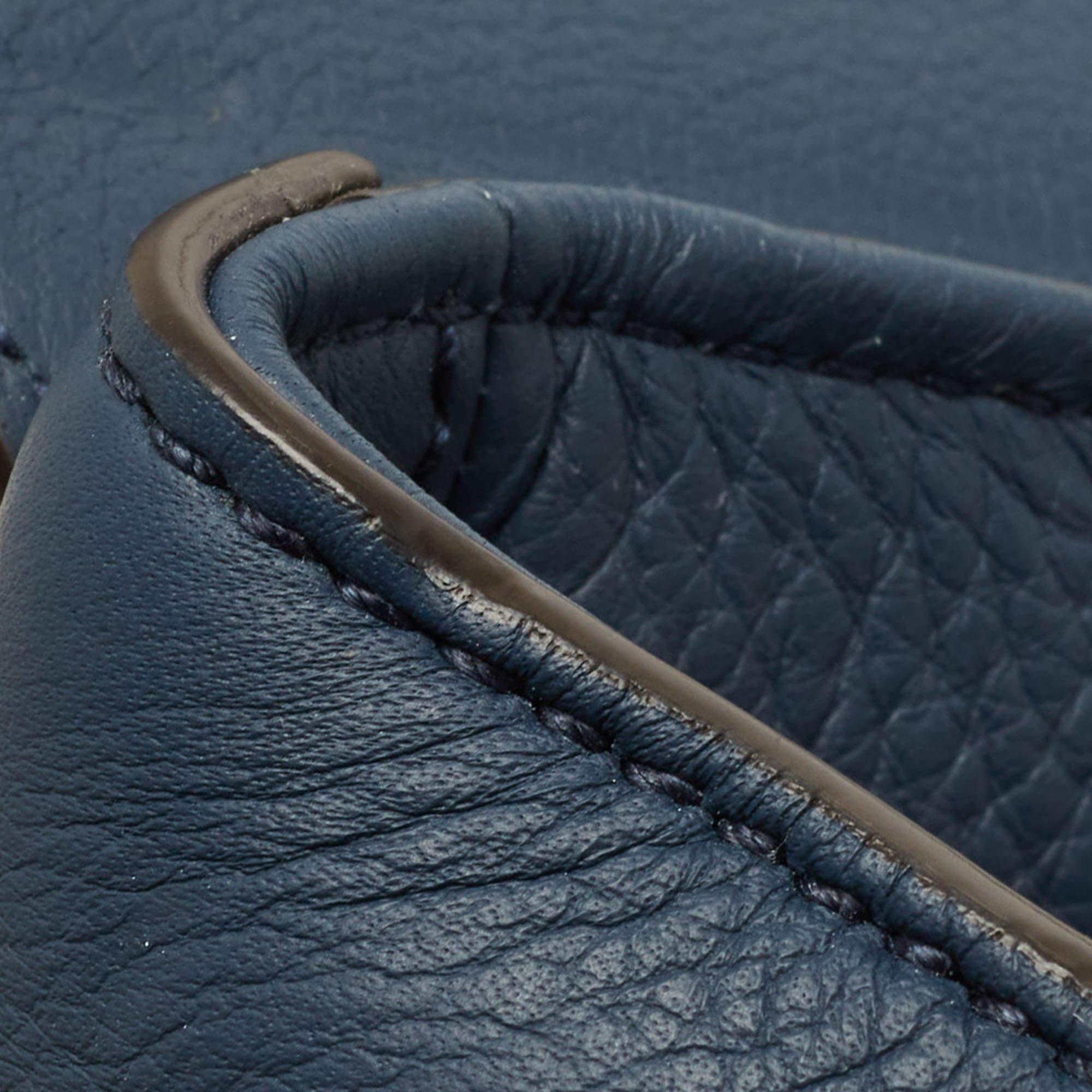 Burberry Blue Leather Large Pocket Messenger Bag 2