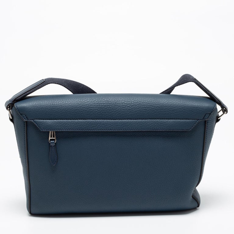 Burberry Blue Leather Pocket Messenger Bag For Sale at 1stDibs