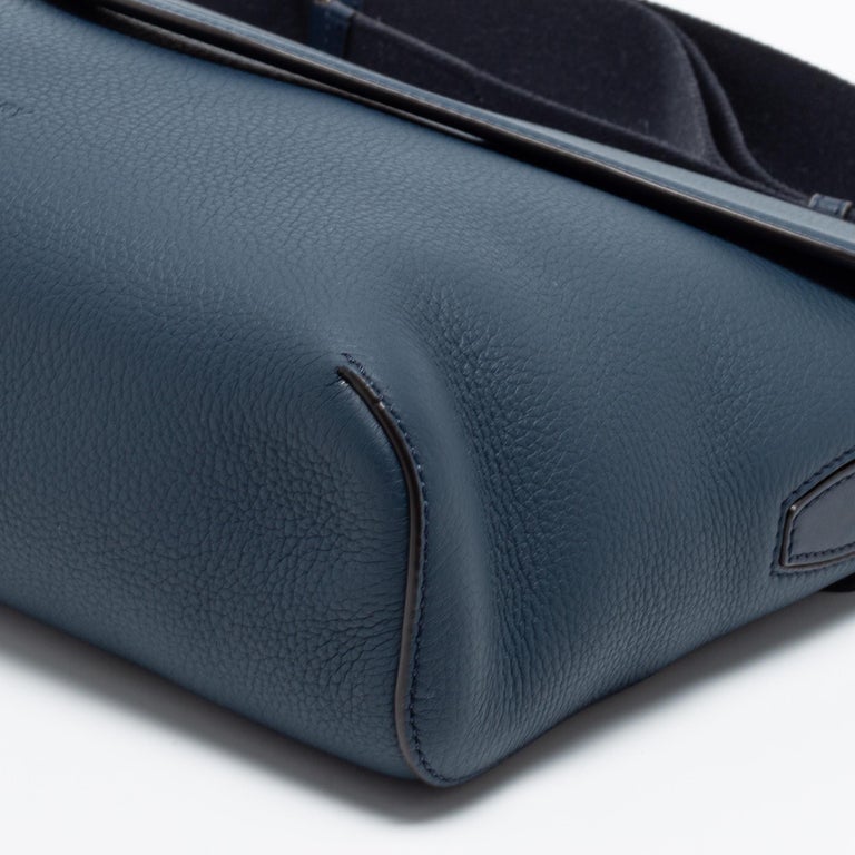 Burberry Blue Leather Pocket Messenger Bag For Sale at 1stDibs