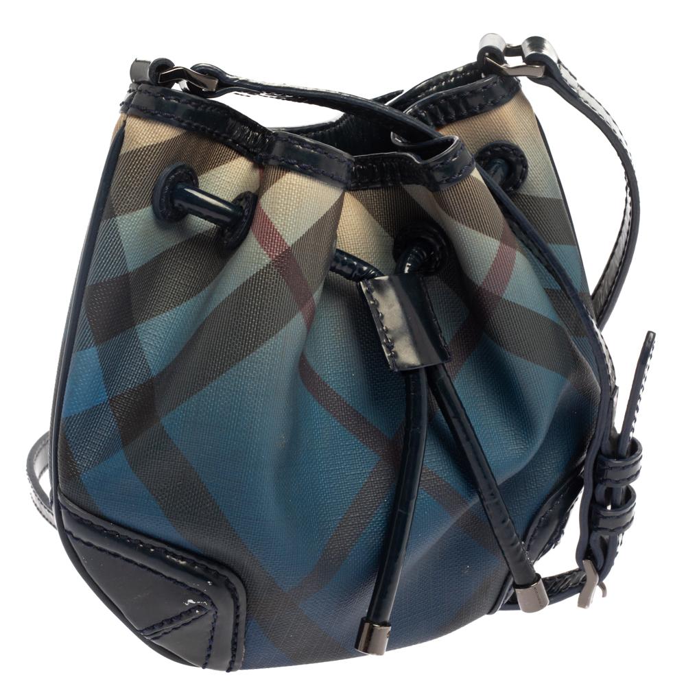 Burberry Blue Ombre Supernova Umhängetasche aus PVC und Lackleder (Schwarz)