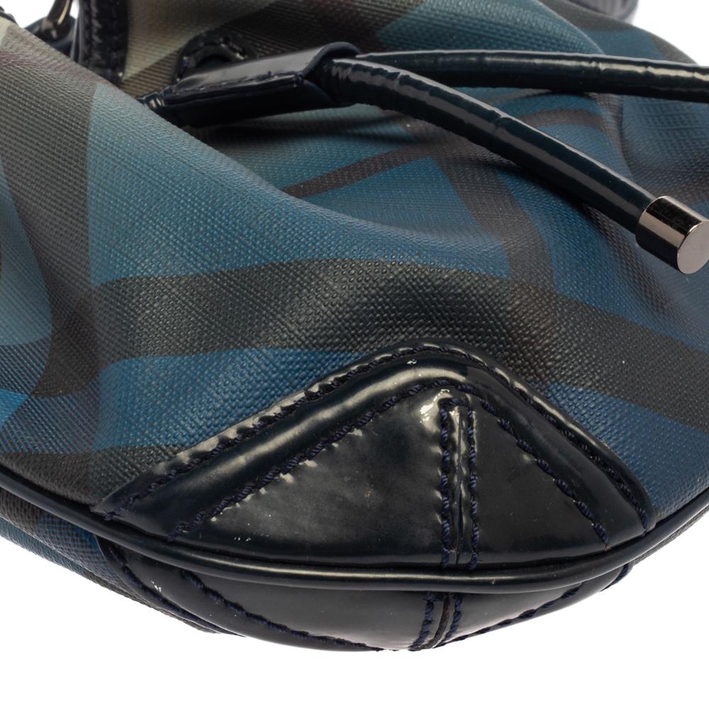 Burberry Blue Ombre Supernova PVC and Patent Leather Crossbody Bag In Good Condition In Dubai, Al Qouz 2