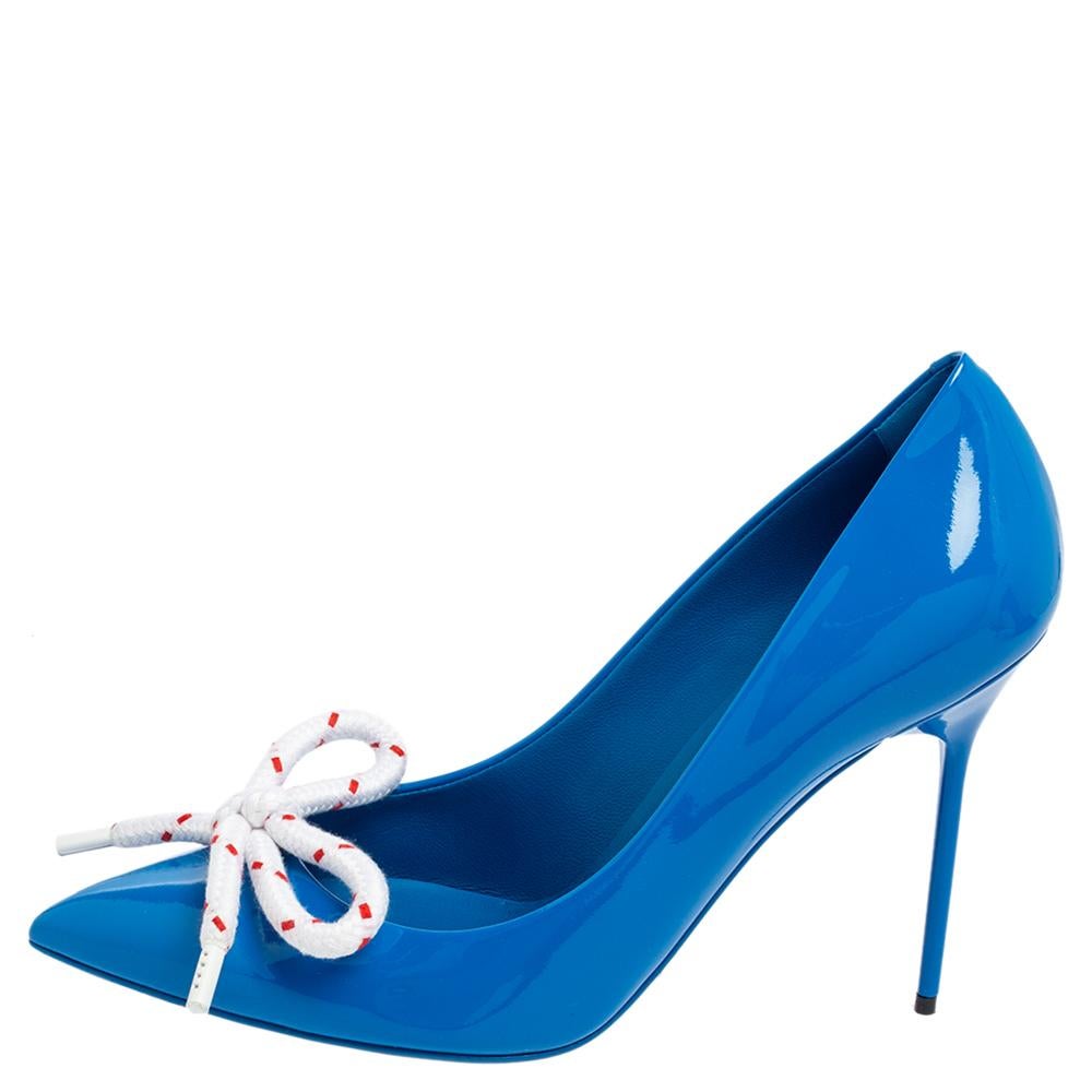 Burberry Blue Patent Leather Finsbury Pumps Size 40 In New Condition In Dubai, Al Qouz 2