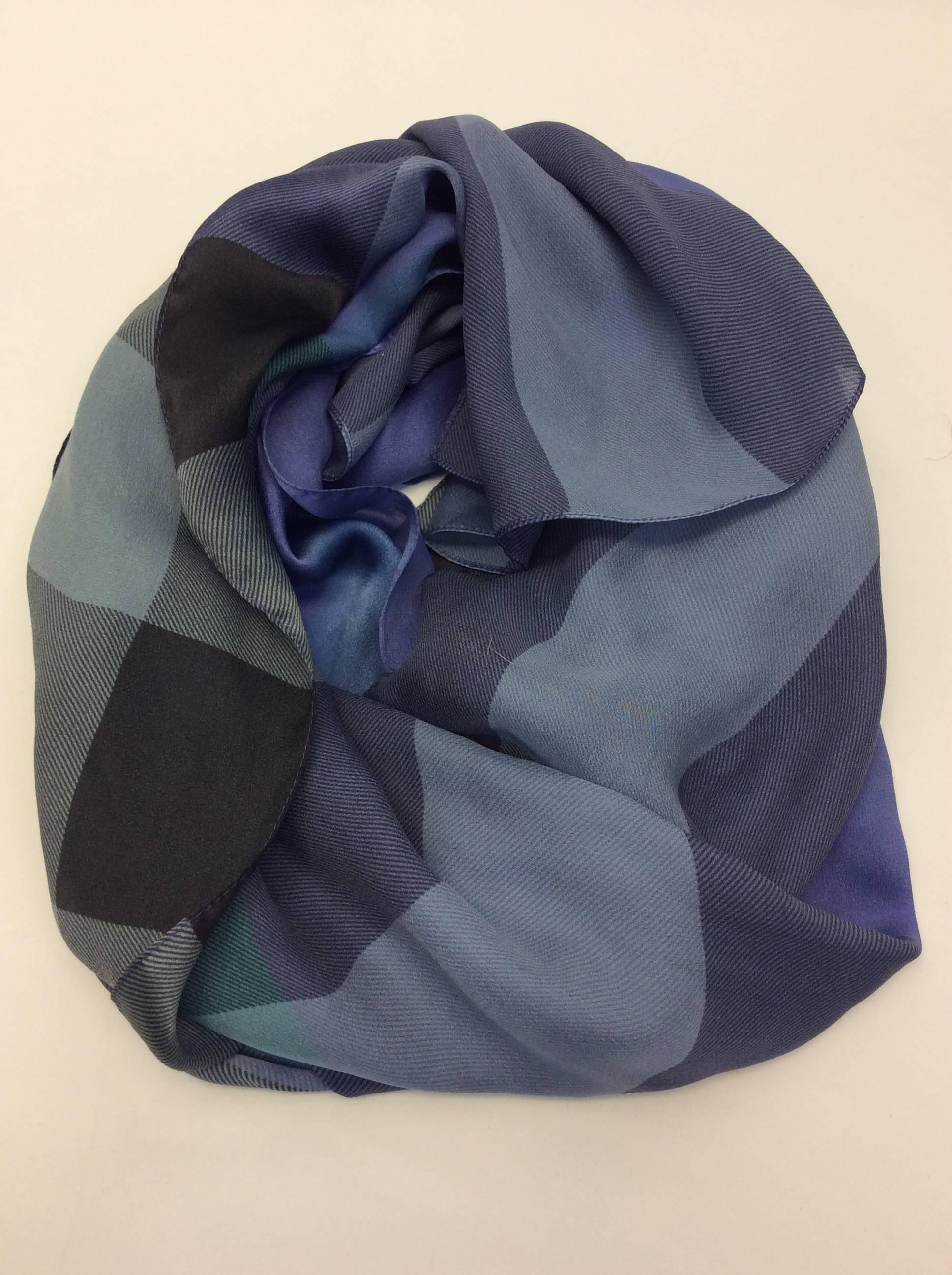 Women's Burberry Blue Print Silk Scarf For Sale