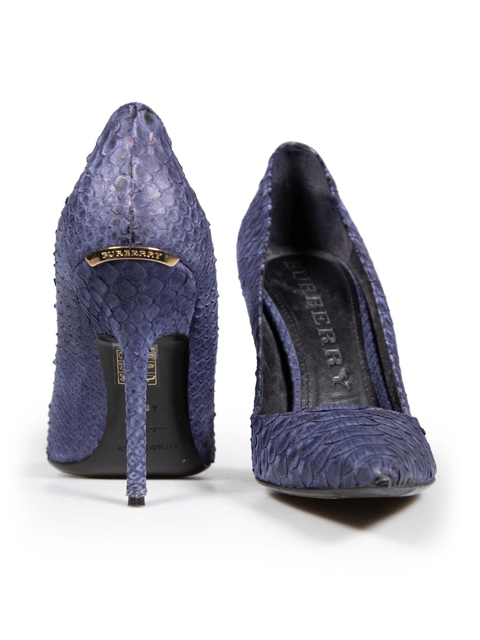 Burberry Blaue Python-Pumps mit spitzer Zehe Größe IT 40,5 (Grau) im Angebot