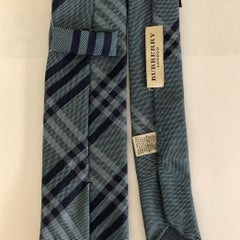 BURBERRY Blue Whie light blue Stripe Silk  Linen Tie