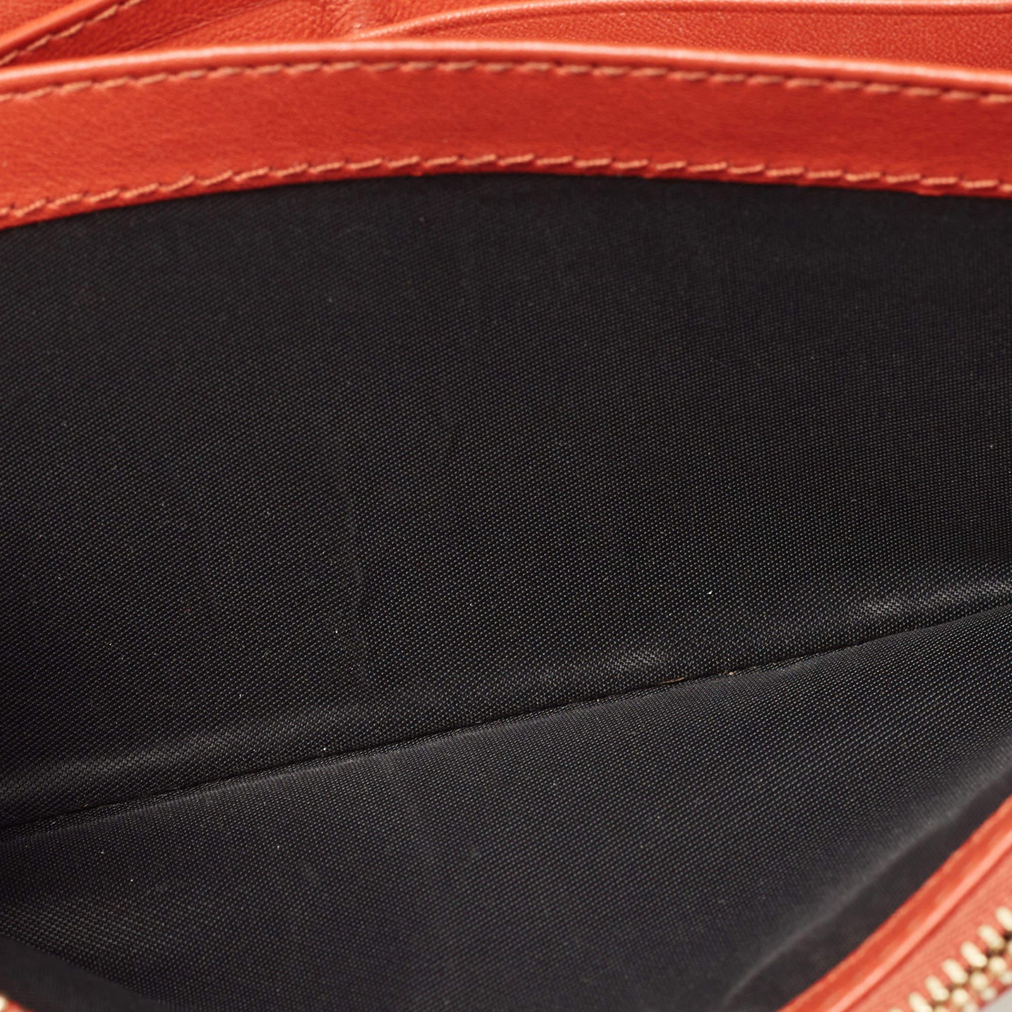Burberry Brick Brown/Beige House Check Canvas & Leather Flap Continental Wallet In Fair Condition For Sale In Dubai, Al Qouz 2