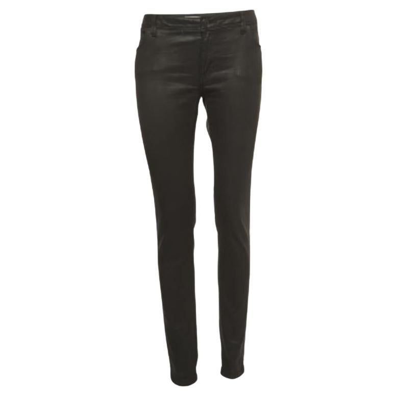Burberry Brit Jeans a vita bassa con rivestimento sintetico nero L Vita 32 in vendita