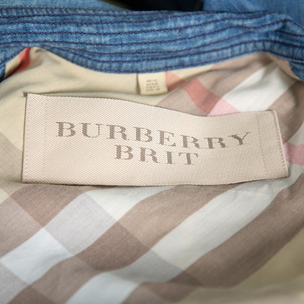 Burberry Brit Blue Denim Double Breasted Belted Trench Coat M In Good Condition In Dubai, Al Qouz 2