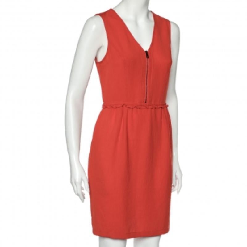 This gorgeous mini dress from Burberry Brit is all that you need for your next brunch outing! The dark orange creation has a simple yet elegant shape and comes with a zipper on the front. Pair the sleeveless dress with wedges or strappy heels for