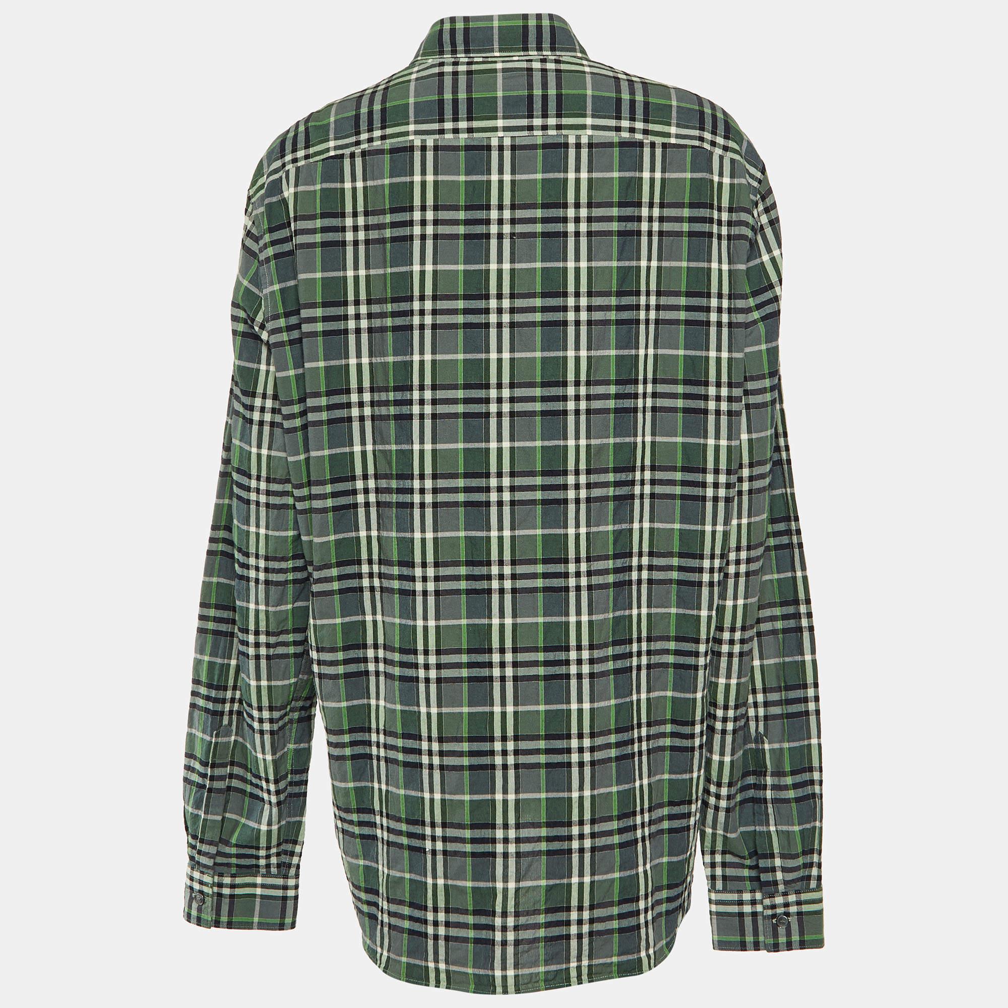 Shirts are an indispensable part of a wardrobe so this brand brings you a creation that is both versatile and stylish. It has been tailored from quality material in a versatile shade. The shirt is detailed with signature elements and a comfortable
