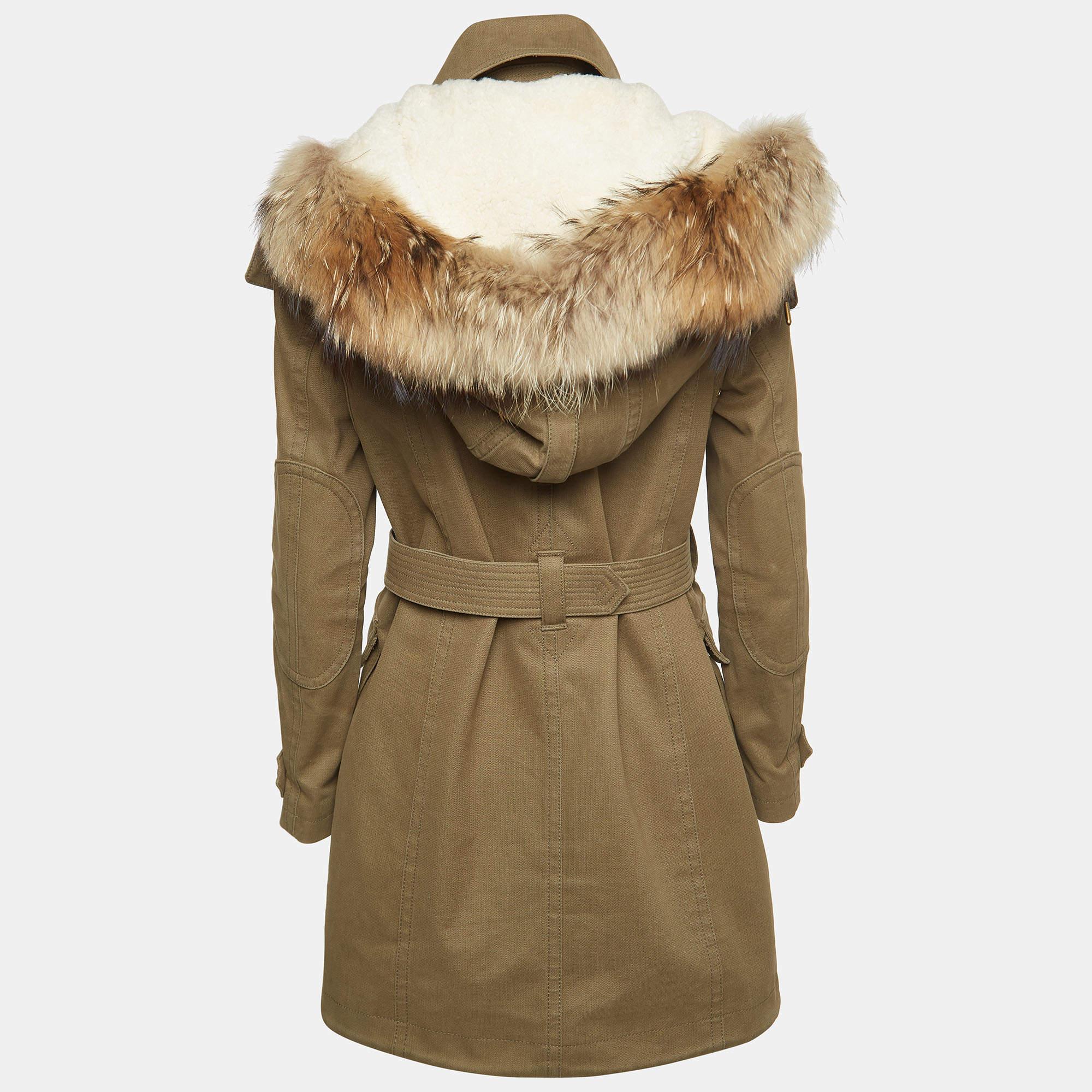 Infuse an extra dose of style into your outfit with this highly fashionable jacket. Tailored from quality materials, it embodies a contemporary vibe and is filled with functional characteristics.

Includes: Original Dustbag
