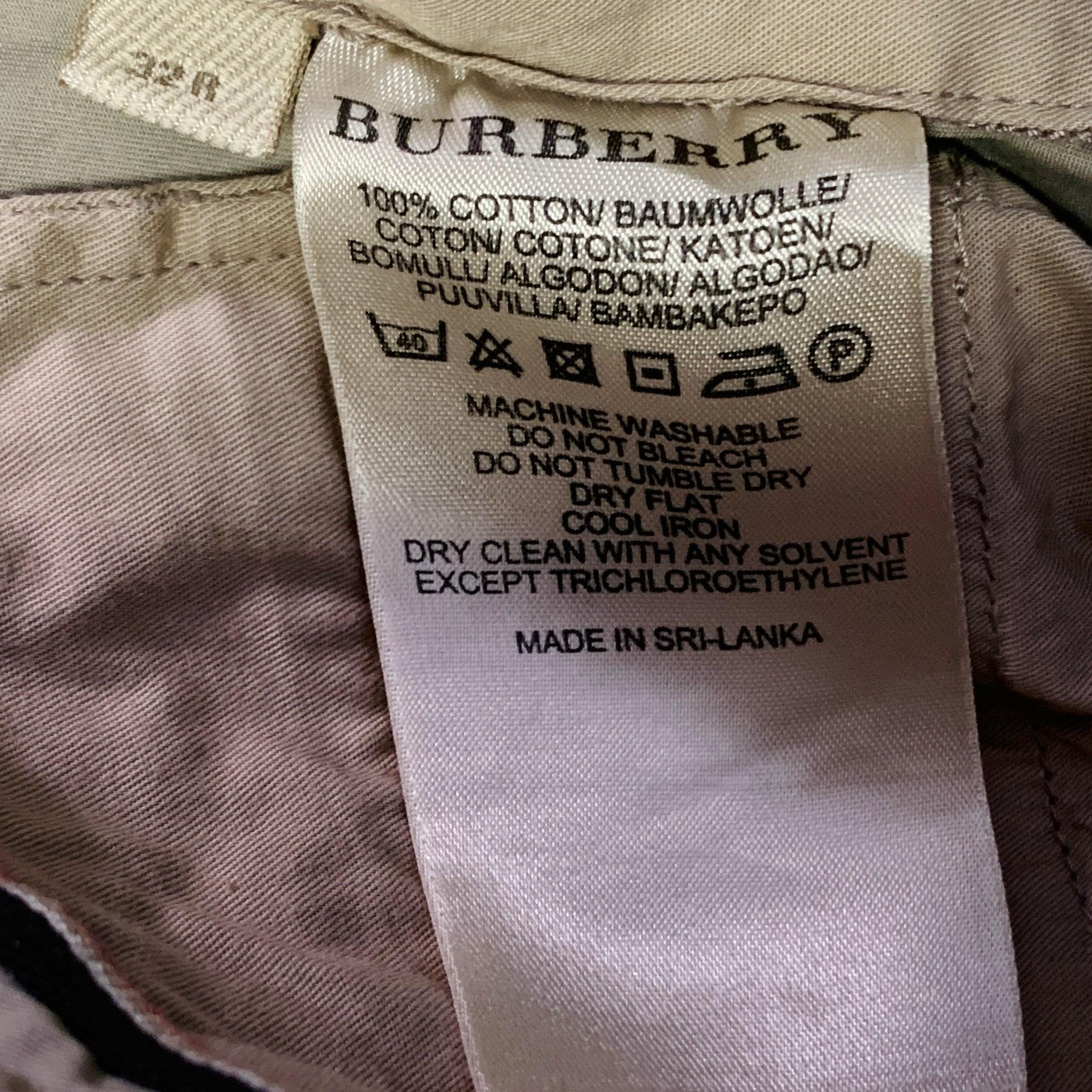 BURBERRY BRIT Größe 33 Khaki Twill Baumwolle Seite Tabs plissiert konisch zulaufende Freizeithose im Angebot 1