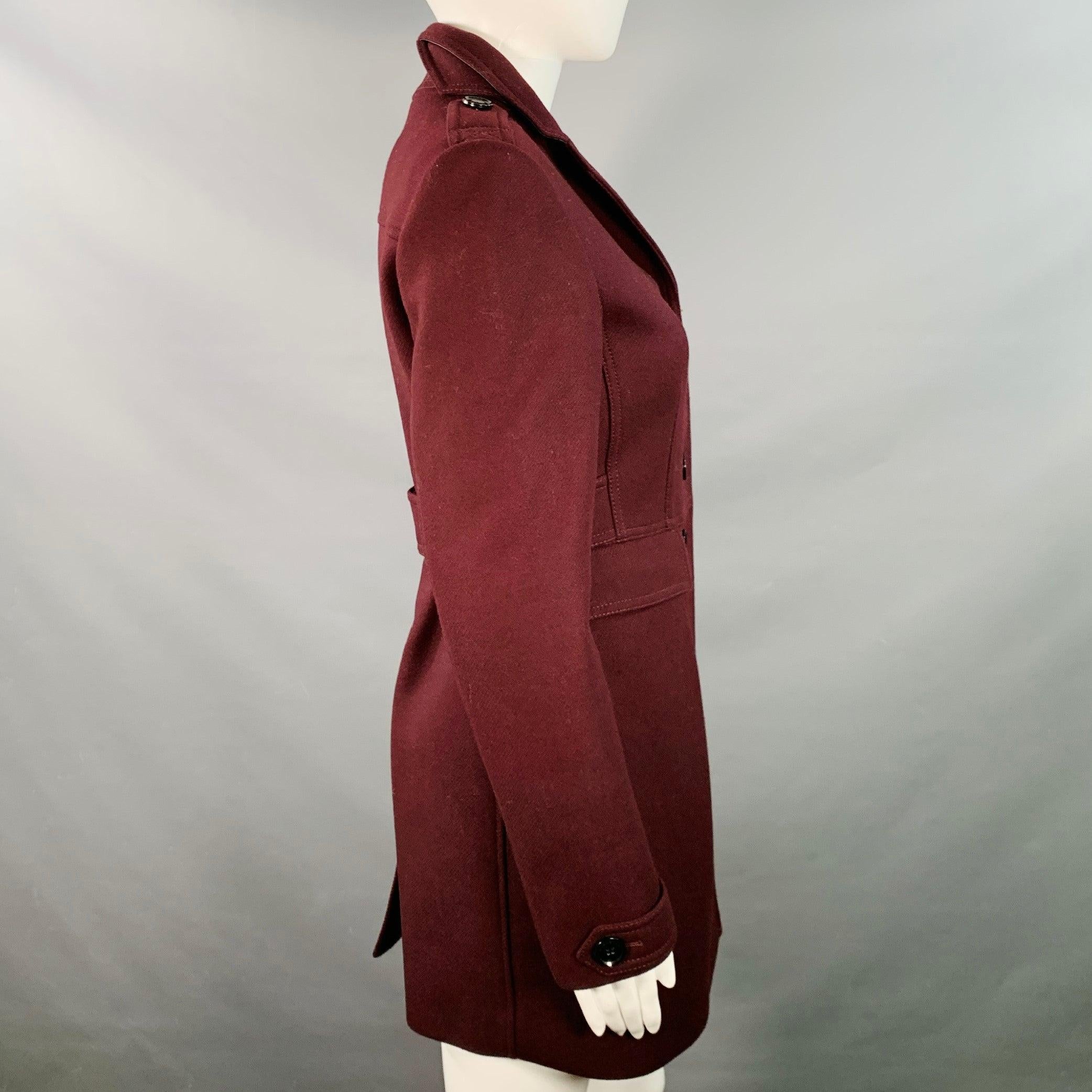 Marron Burberry BRIT Taille 4 Burberry Manteau croisé en laine vierge bourgogne en vente