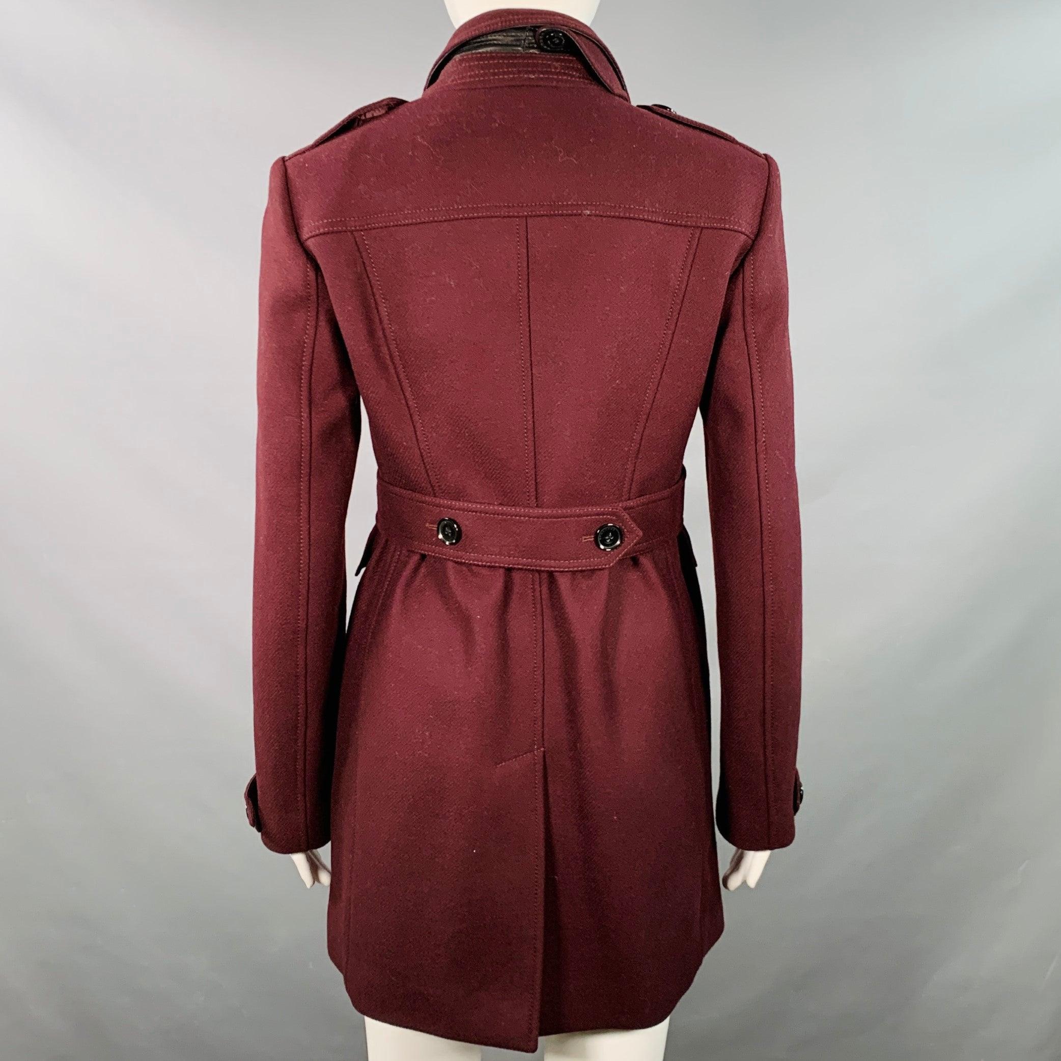 Burberry BRIT Taille 4 Burberry Manteau croisé en laine vierge bourgogne Excellent état - En vente à San Francisco, CA
