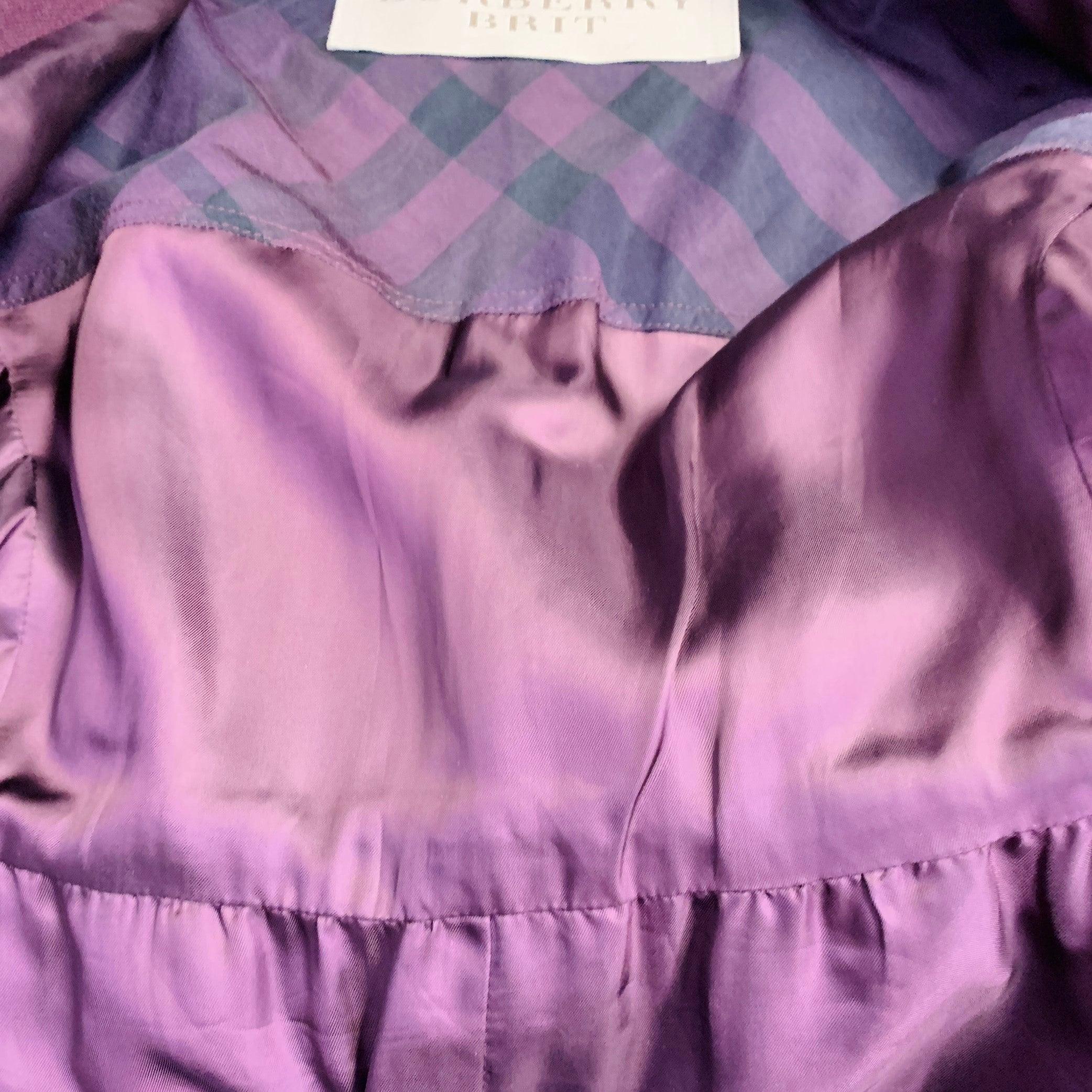Burberry BRIT Taille 4 Burberry Manteau croisé en laine vierge bourgogne en vente 1