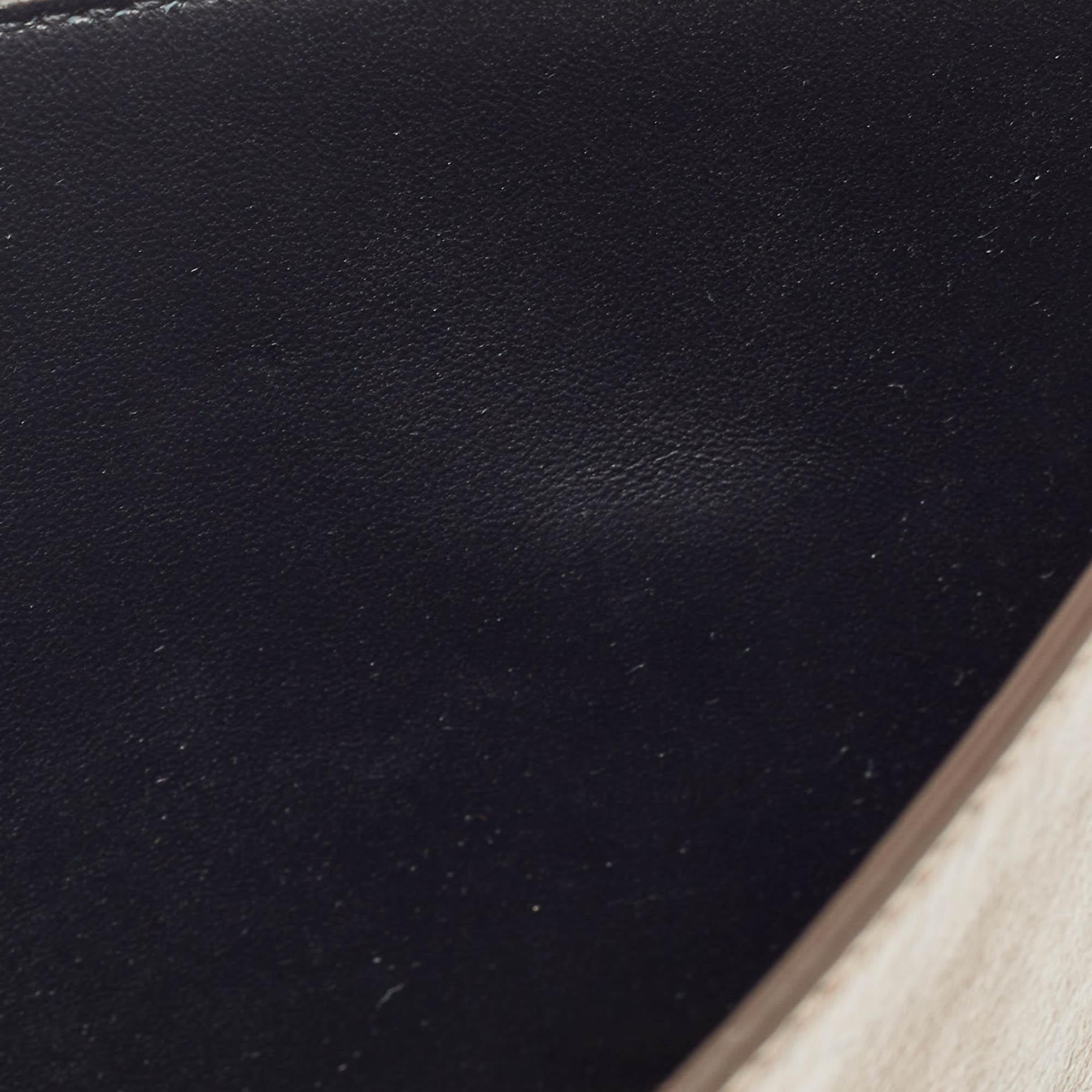 Burberry Clutch Olympia con borchie in pelle di bronzo in vendita 4