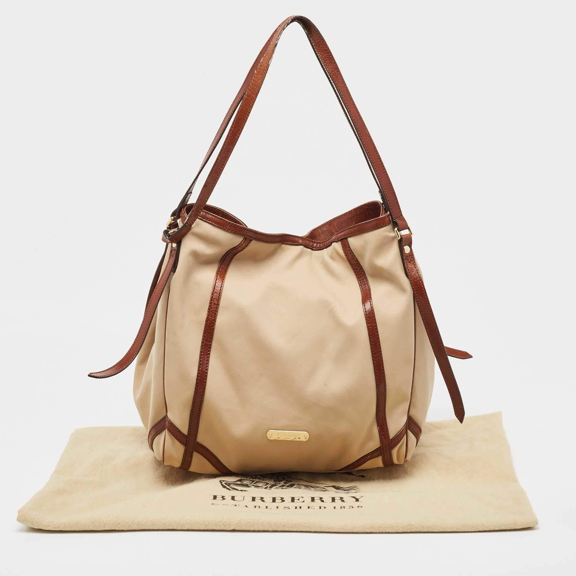 Burberry Brown/Beige Fabric and Leather Large Canterbury Tote For Sale 2