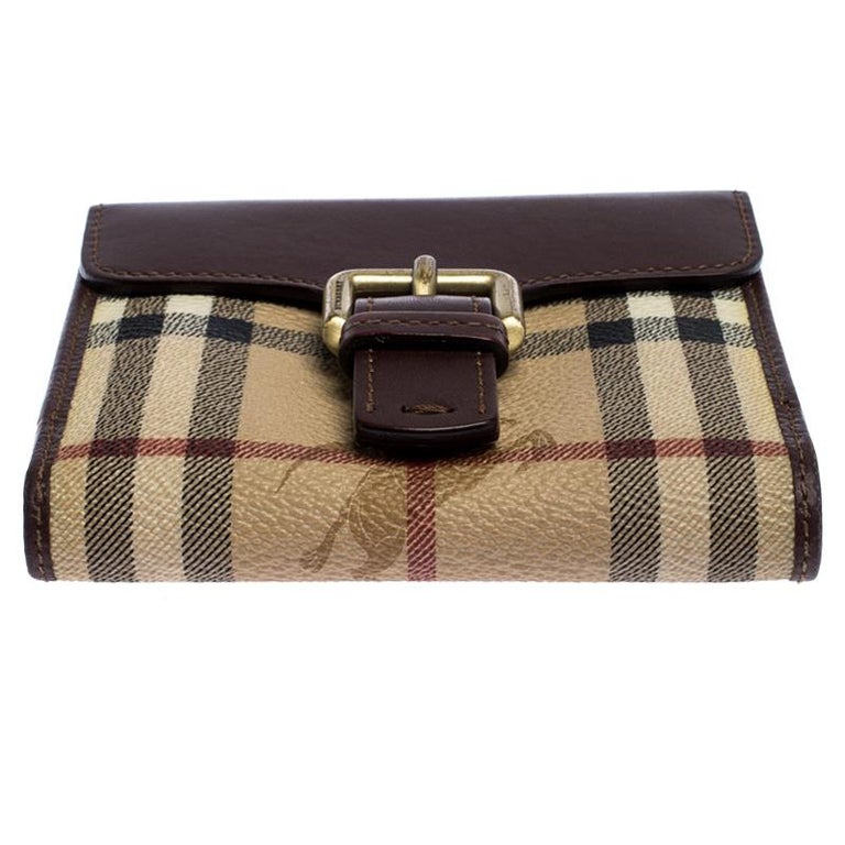 Leather wallet Burberry Beige in Leather - 31495667
