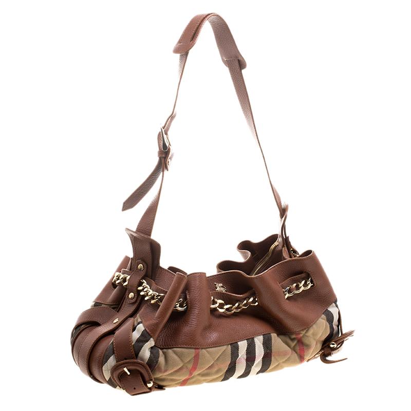Bolso de hombro Margaret de Burberry en piel marrón/beige y cuadros acolchados de la casa en Bueno Estado en Dubai, Al Qouz 2