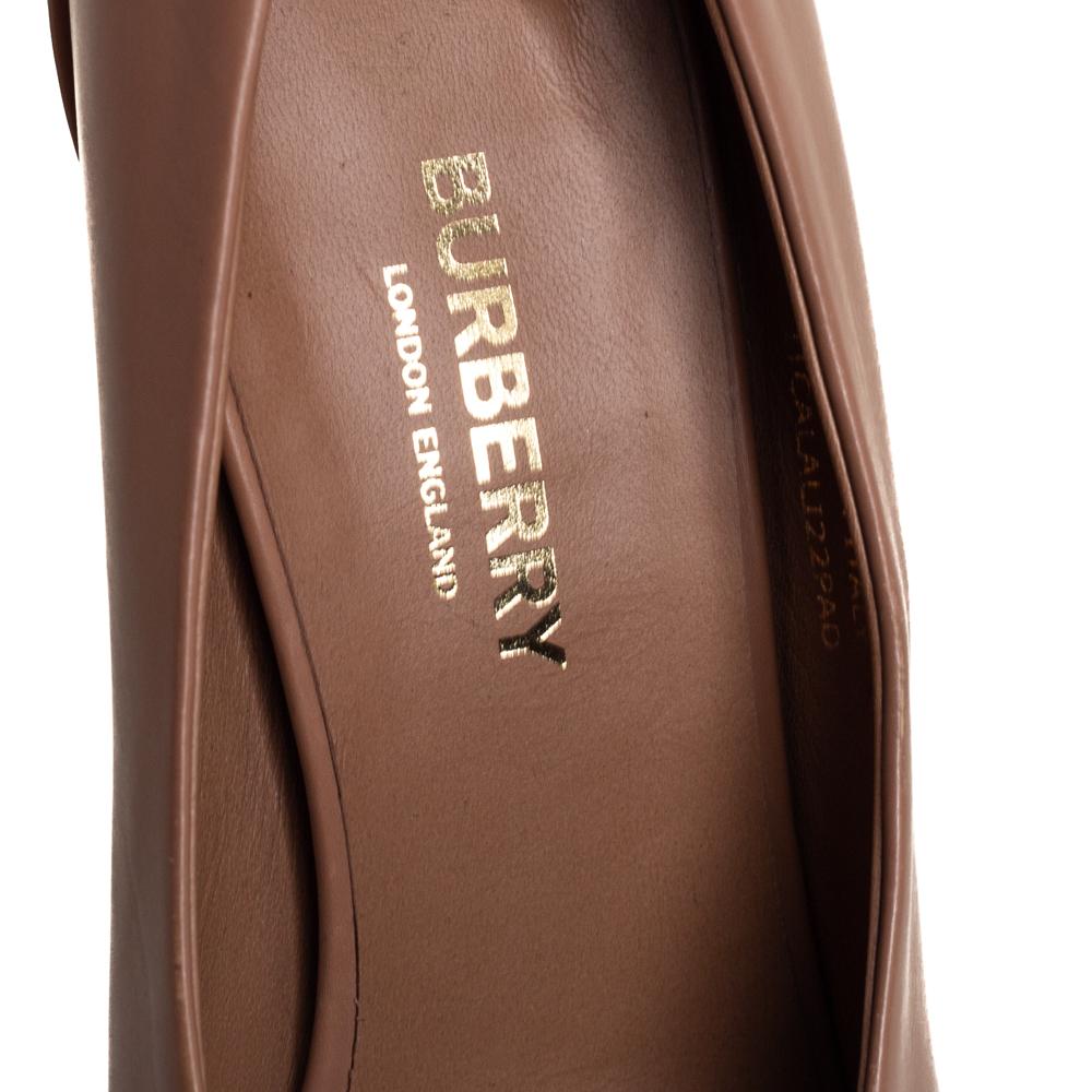 Burberry Marrón/Beige Cuero Puntera Detalle Puntiagudo Bombas Tamaño 38 2