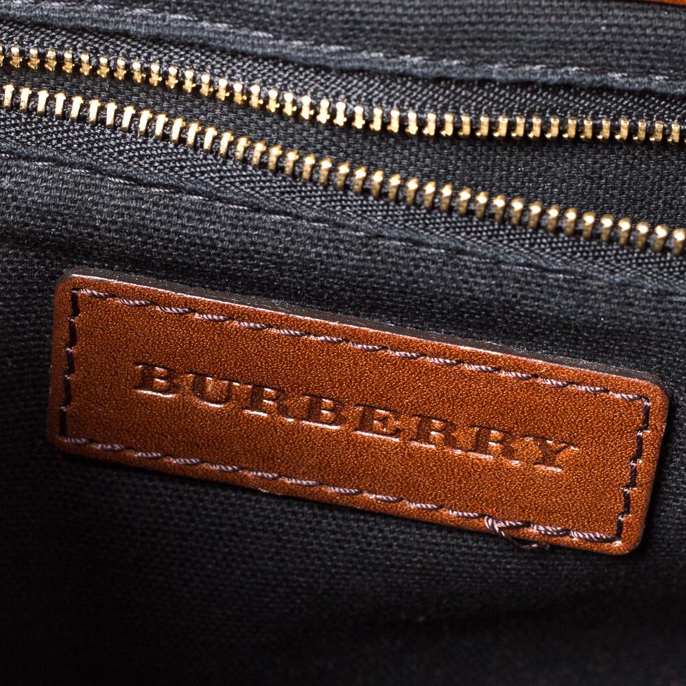 Burberry Brown/Beige Nova Check Canvas and Leather Abbott Shoulder Bag 2