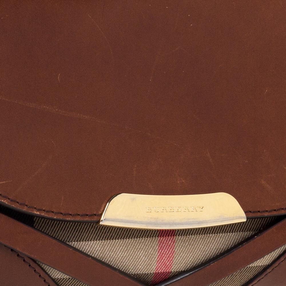 Burberry Brown/Beige Nova Check Canvas and Leather Abbott Shoulder Bag 3