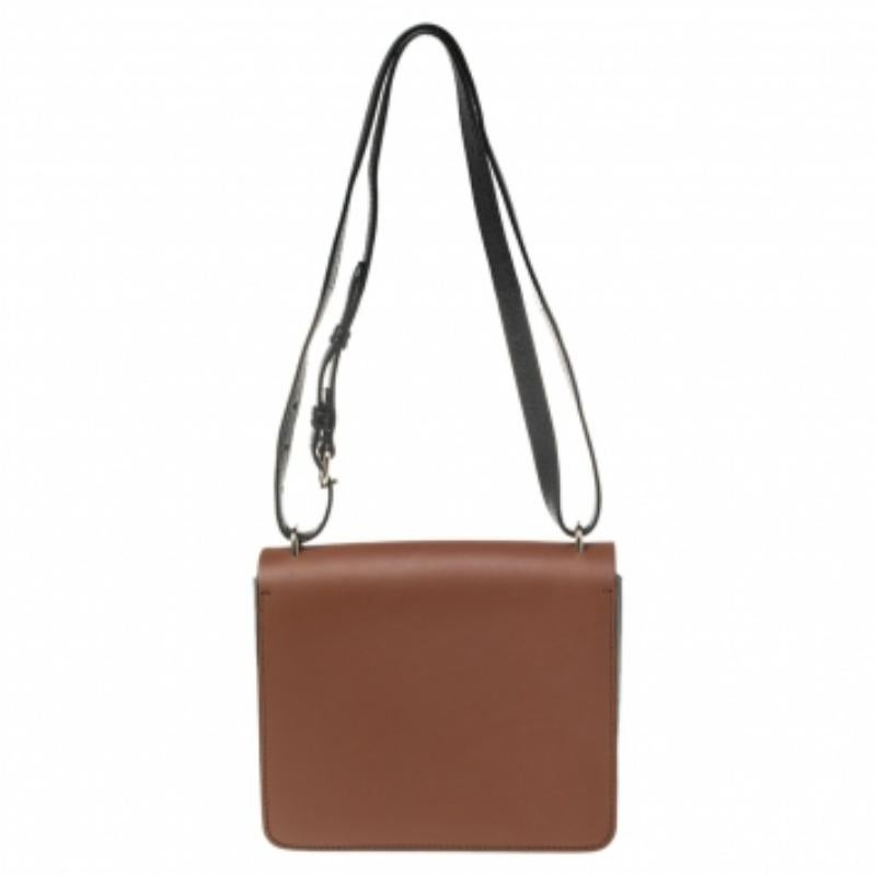 Burberry - Petit sac à bandoulière en cuir marron/noir à épaulettes Bon état à Dubai, Al Qouz 2