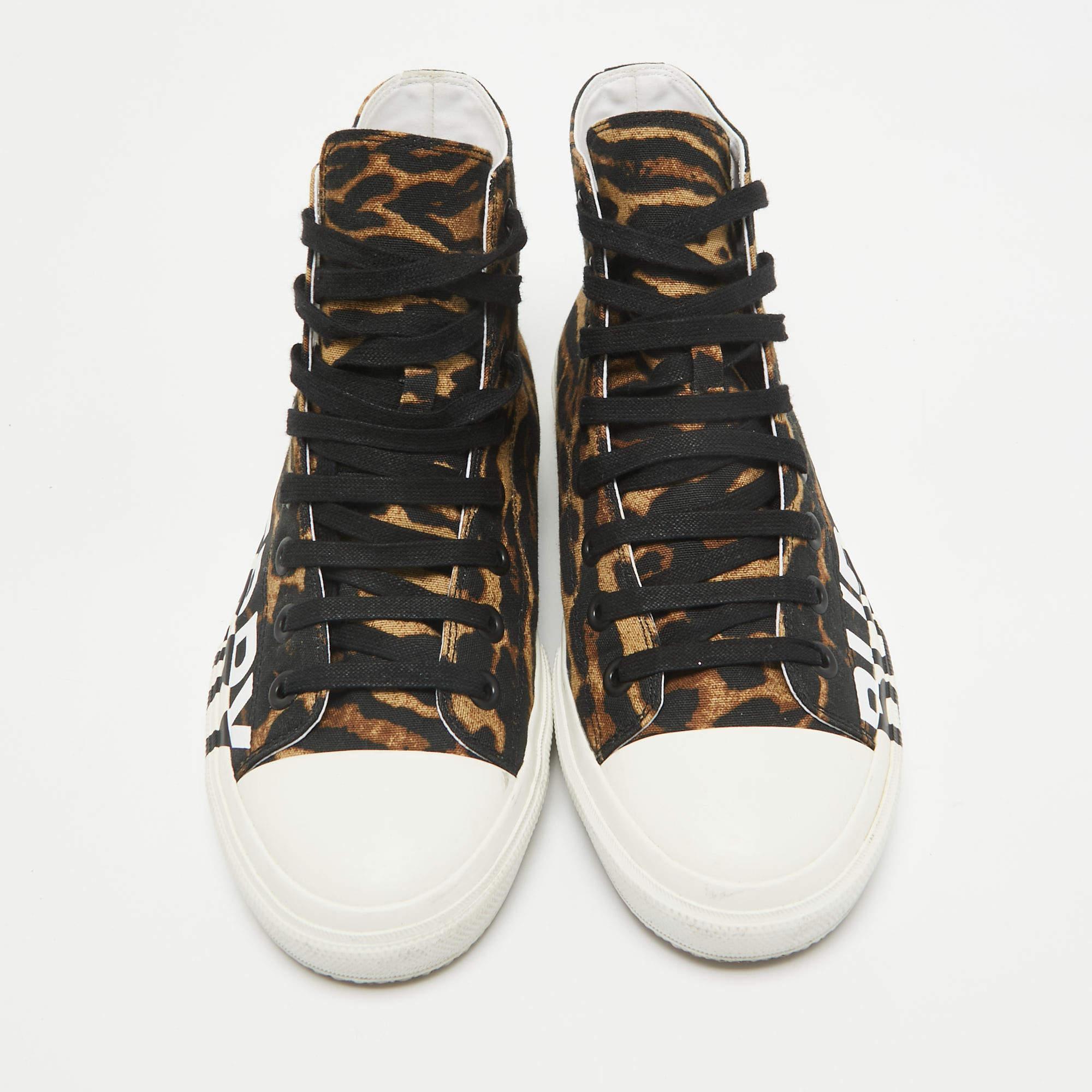 Noir Burberry Brown Canvas High Top Sneakers Size 41 en vente