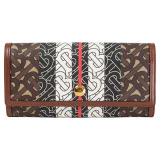 Burberry Camera Bag Printed Leather Small at 1stDibs | burberry watch ...