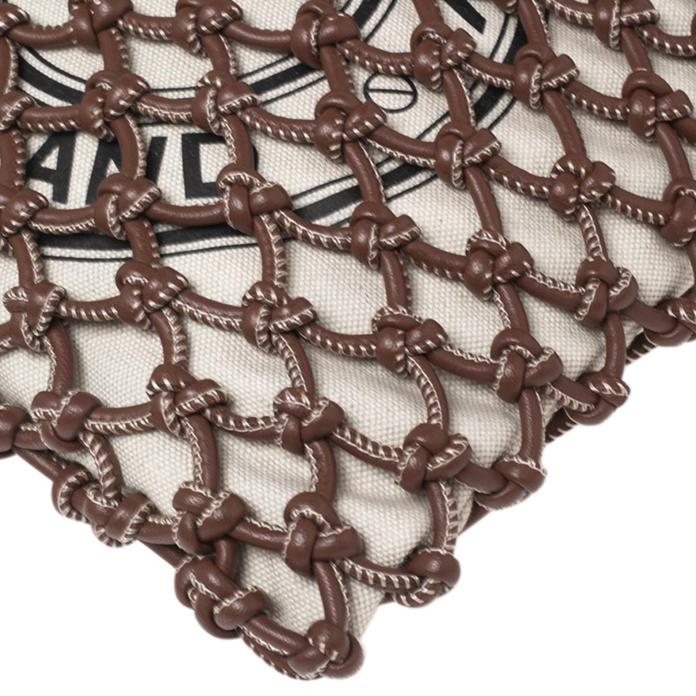 Burberry Brown/Cream Woven Leather Drawstring Bag In New Condition In Dubai, Al Qouz 2