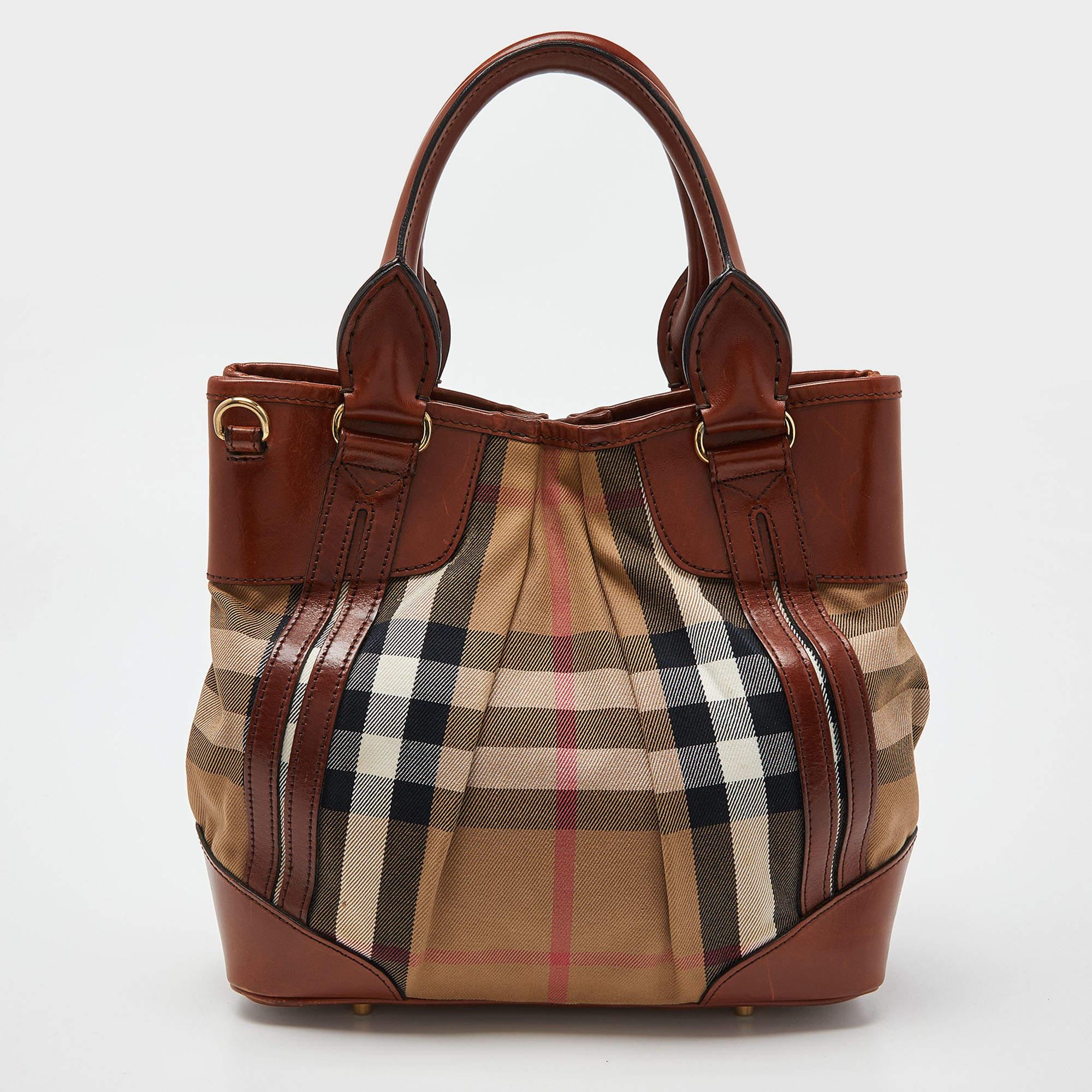 A classic handbag comes with the promise of enduring appeal, boosting your style time and again. This Burberry tote is one such creation. It’s a fine purchase.

