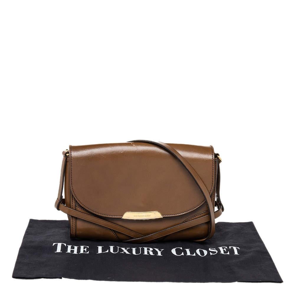 Burberry Brown Leather Abbott Shoulder Bag For Sale 8