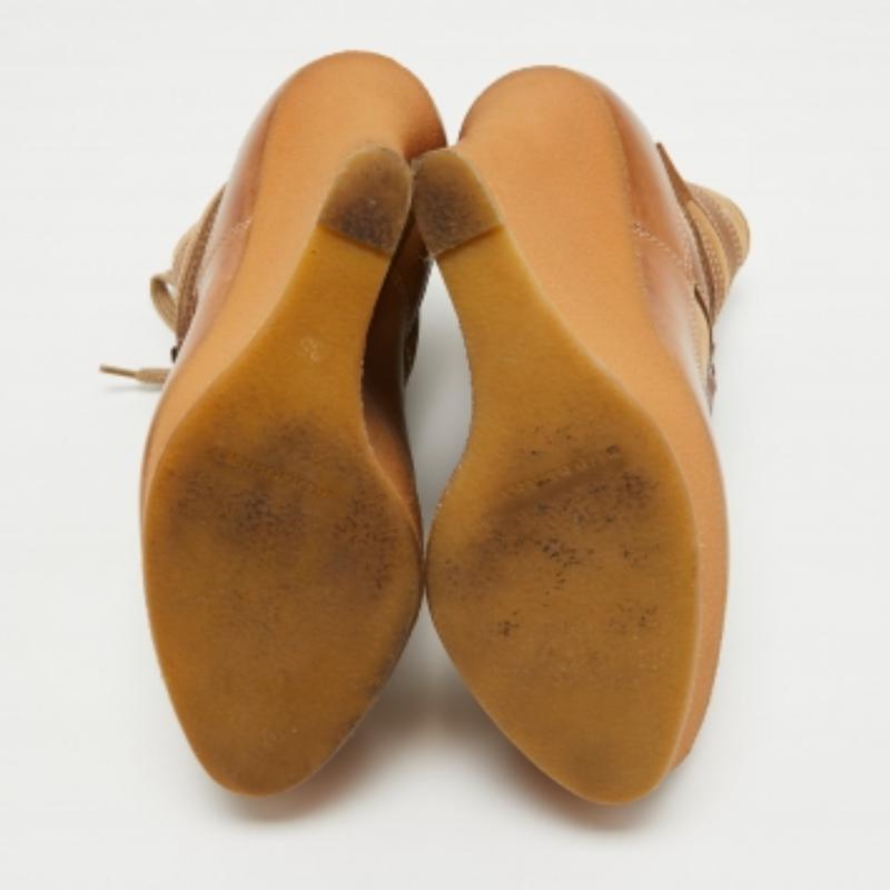 Burberry Brown - Bottes en caoutchouc en cuir et daim - Taille 35 en vente 3