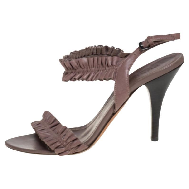 Burberry Brown Leather Ruffle Sandals Size 37 For Sale