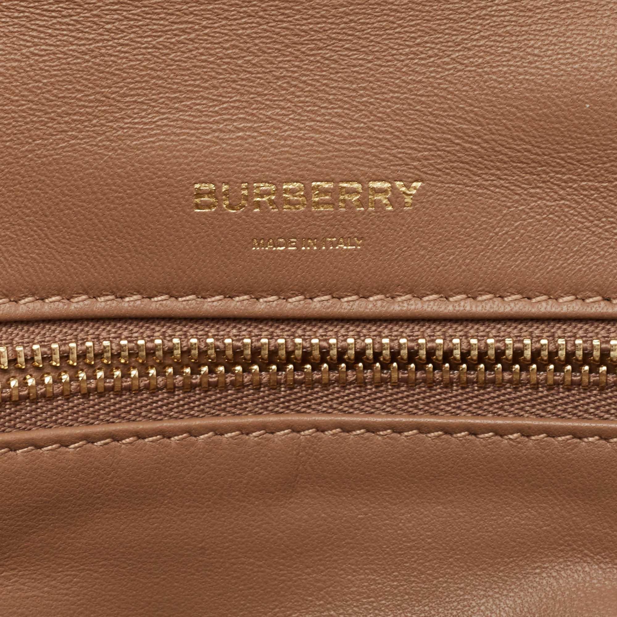 Burberry - Petit sac à bandoulière en cuir marron Olympia en vente 3